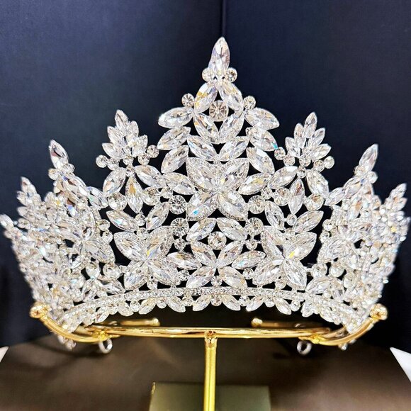 Quinceanera Crown, Crystal Crown, Crystal Bridal Tiara, Silver Wedding Crown - Picture 9 of 9